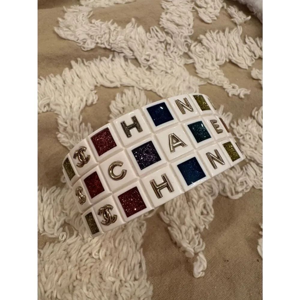 *CHANEL* RARE! 2019 AUTHENTIC White Resin Colorful Logo Hinged Cuff Bracelet